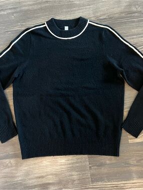 Athleta Women’s Crewneck Pullover Sweater M Black Contrast Trim Soft Athleisure